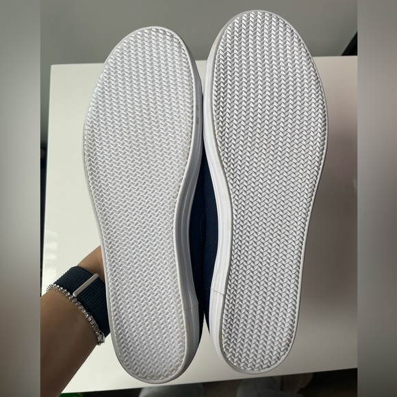 Lacoste Shoes - Picture 3 of 3